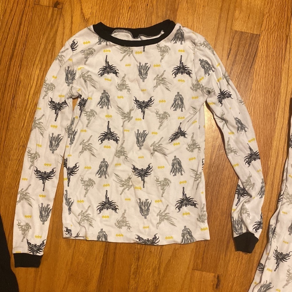 Batman Pajamas - Picture 2 of 9